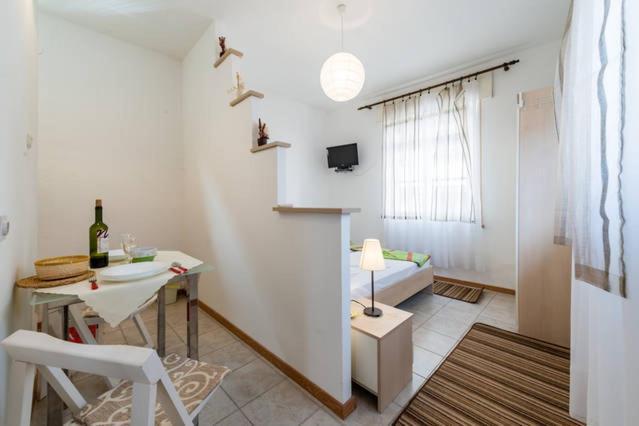 Apartments Lima Lazaneo Jelsa (Hvar) Exterior foto