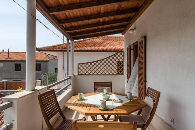 Apartments Lima Lazaneo Jelsa (Hvar) Exterior foto